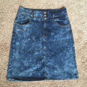 Women’s jean skirt
